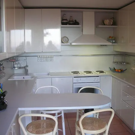 Ginevra Villa *